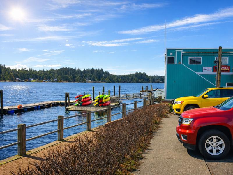 Vancouver to Nanaimo, Ucluelet & Tofino 3-Day Private Harbour City Tour